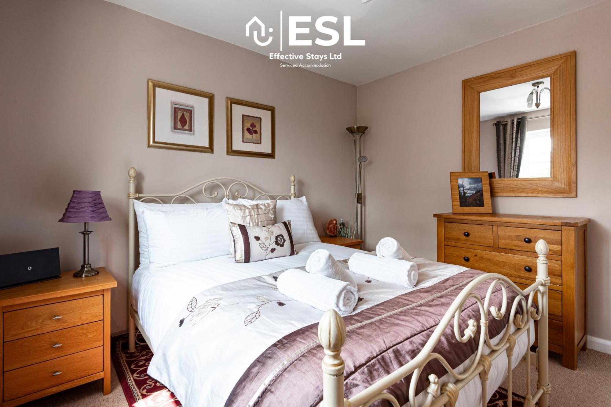 4 Bedroom Townhouse 10Mins Walk From Shrewsbury Town Centre With Parking ภายนอก รูปภาพ