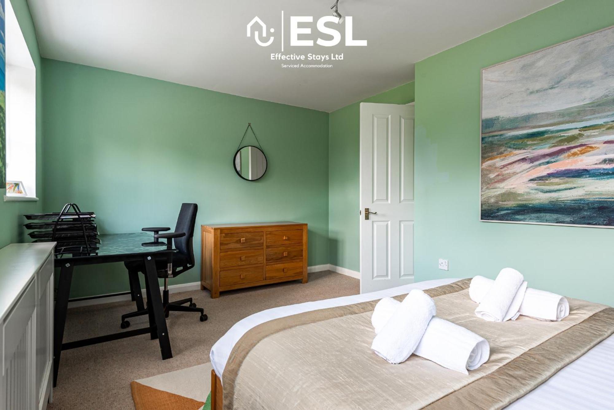 4 Bedroom Townhouse 10Mins Walk From Shrewsbury Town Centre With Parking ภายนอก รูปภาพ
