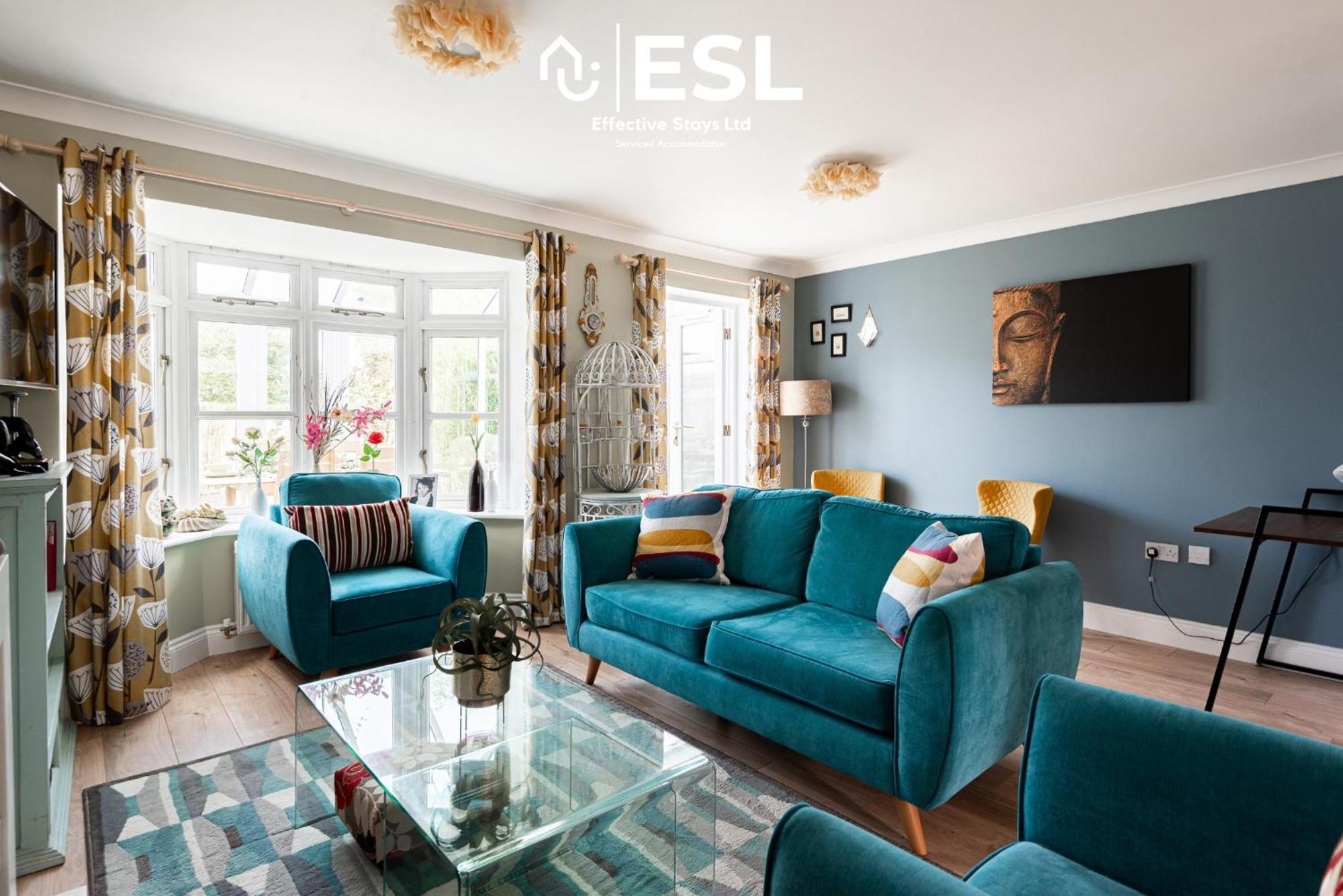 4 Bedroom Townhouse 10Mins Walk From Shrewsbury Town Centre With Parking ภายนอก รูปภาพ